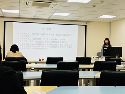 中心郭玟佑老師報告研究案進度圖片