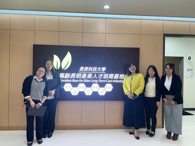 高照中心主任及成員合影圖片