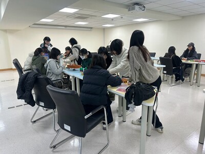 同學體驗桌遊圖片