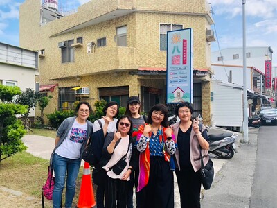 本校師生參訪米八遛推廣協會合影圖片