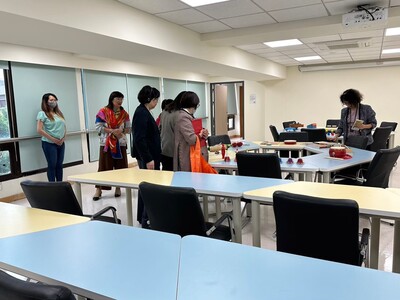 了解音樂治療及桌遊用具圖片